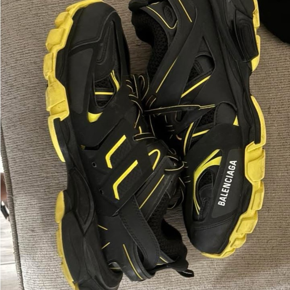 Balenciaga Men's Black and Yellow Athletic Shoes